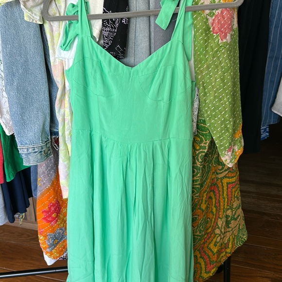 Accessories - Steve Madden Green Dress